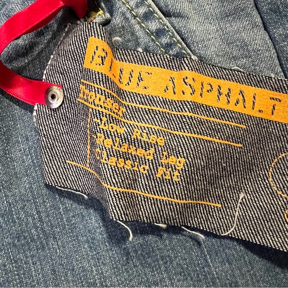 NWT Blue Asphalt Low Rise Relaxed Fit Jean Light/Medium Wash Y2K - Picture 6 of 7